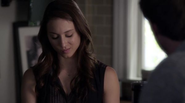 PLL_S04E22_720p_JACK_Up_DownloadSeriesHere_1006.jpg