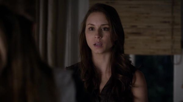 PLL_S04E22_720p_JACK_Up_DownloadSeriesHere_1272.jpg