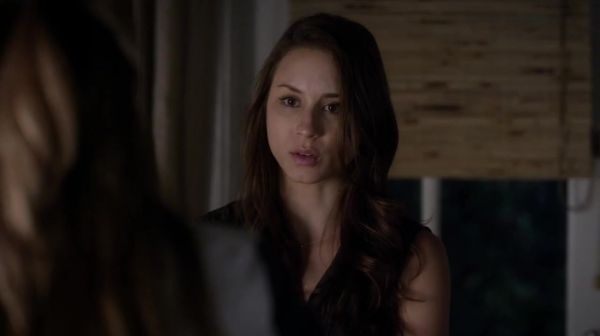 PLL_S04E22_720p_JACK_Up_DownloadSeriesHere_1278.jpg