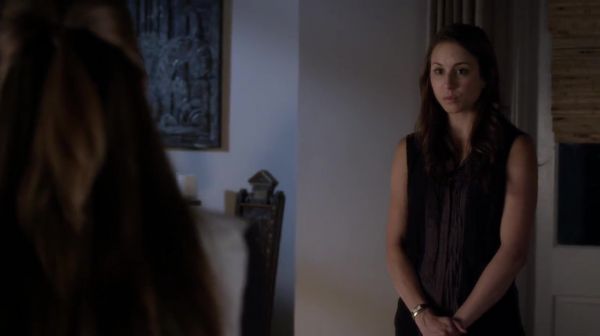 PLL_S04E22_720p_JACK_Up_DownloadSeriesHere_1300.jpg