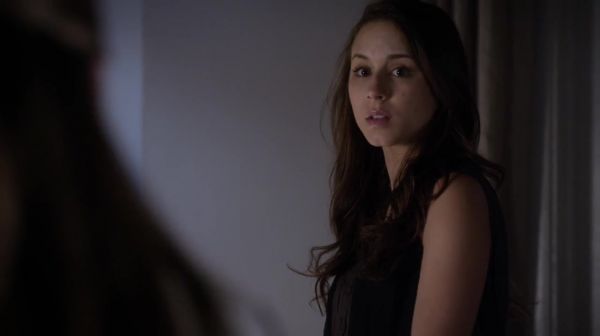 PLL_S04E22_720p_JACK_Up_DownloadSeriesHere_1317.jpg