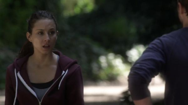 PLL_S04E22_720p_JACK_Up_DownloadSeriesHere_1494.jpg