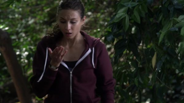 PLL_S04E22_720p_JACK_Up_DownloadSeriesHere_1550.jpg