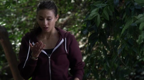 PLL_S04E22_720p_JACK_Up_DownloadSeriesHere_1551.jpg