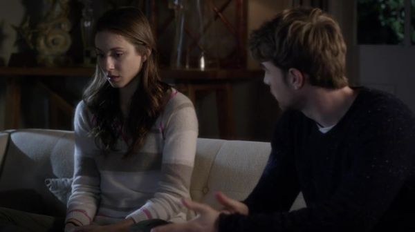PLL_S04E22_720p_JACK_Up_DownloadSeriesHere_1587.jpg