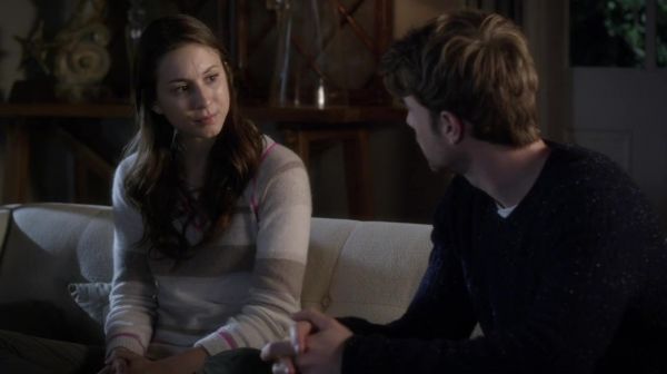 PLL_S04E22_720p_JACK_Up_DownloadSeriesHere_1598.jpg