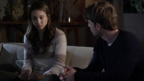PLL_S04E22_720p_JACK_Up_DownloadSeriesHere_1604.jpg