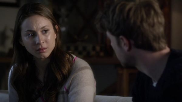 PLL_S04E22_720p_JACK_Up_DownloadSeriesHere_1623.jpg