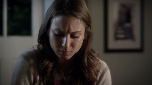 PLL_S04E22_720p_JACK_Up_DownloadSeriesHere_1701.jpg