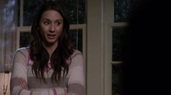 PLL_S04E22_720p_JACK_Up_DownloadSeriesHere_2271.jpg