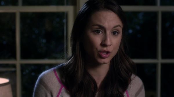 PLL_S04E22_720p_JACK_Up_DownloadSeriesHere_2282.jpg