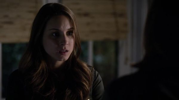 PLL_S04E22_720p_JACK_Up_DownloadSeriesHere_2462.jpg