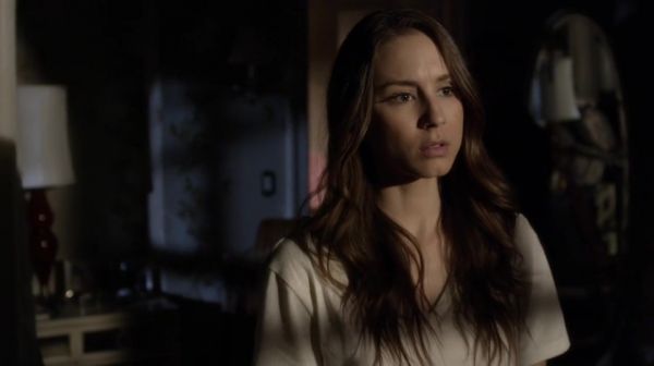 PLL_S04E22_720p_JACK_Up_DownloadSeriesHere_2503.jpg