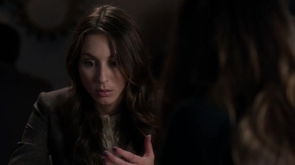 PLL_S04E23_720p_JACK_Up_DownloadSeriesHere_0111.jpg