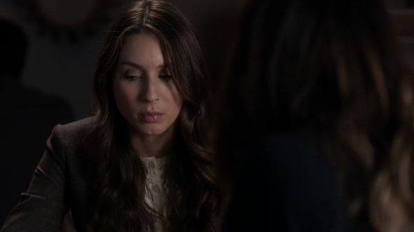 PLL_S04E23_720p_JACK_Up_DownloadSeriesHere_0159.jpg