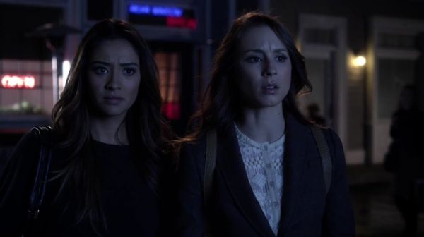 PLL_S04E23_720p_JACK_Up_DownloadSeriesHere_0193.jpg