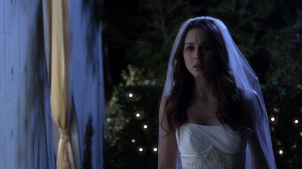 PLL_S04E23_720p_JACK_Up_DownloadSeriesHere_1861.jpg