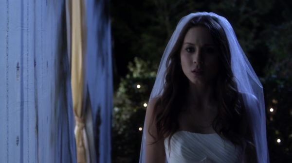 PLL_S04E23_720p_JACK_Up_DownloadSeriesHere_1862.jpg