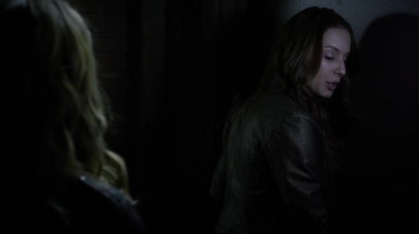 PLL_S04E23_720p_JACK_Up_DownloadSeriesHere_2535.jpg