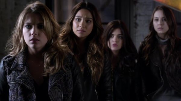 PLL_S04E24_720p_JACK_Up_DownloadSeriesHere_0124.jpg