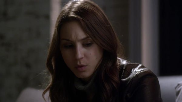 PLL_S04E24_720p_JACK_Up_DownloadSeriesHere_0372.jpg