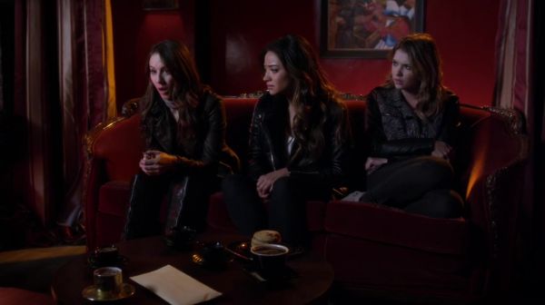 PLL_S04E24_720p_JACK_Up_DownloadSeriesHere_1568.jpg