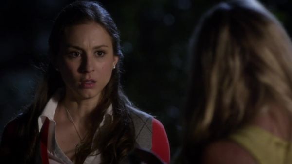 PLL_S04E24_720p_JACK_Up_DownloadSeriesHere_1642.jpg