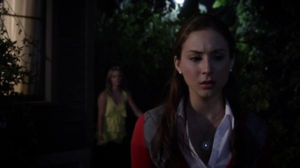 PLL_S04E24_720p_JACK_Up_DownloadSeriesHere_1650.jpg