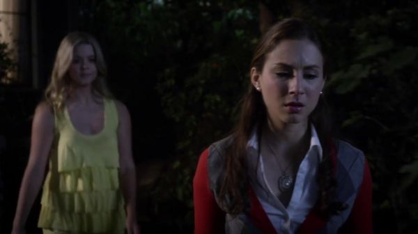 PLL_S04E24_720p_JACK_Up_DownloadSeriesHere_1654.jpg