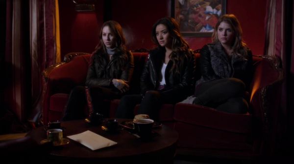 PLL_S04E24_720p_JACK_Up_DownloadSeriesHere_1715.jpg