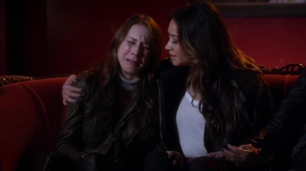 PLL_S04E24_720p_JACK_Up_DownloadSeriesHere_1790.jpg