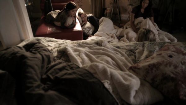 Pretty_Little_Liars_S02x01_720p_Bluray_Dual_PauloADM_0306.jpg