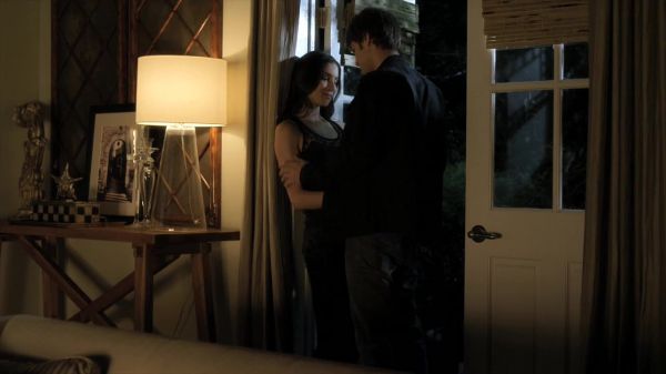 Pretty_Little_Liars_S02x01_720p_Bluray_Dual_PauloADM_2402.jpg