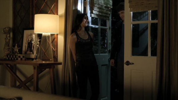 Pretty_Little_Liars_S02x01_720p_Bluray_Dual_PauloADM_2408.jpg