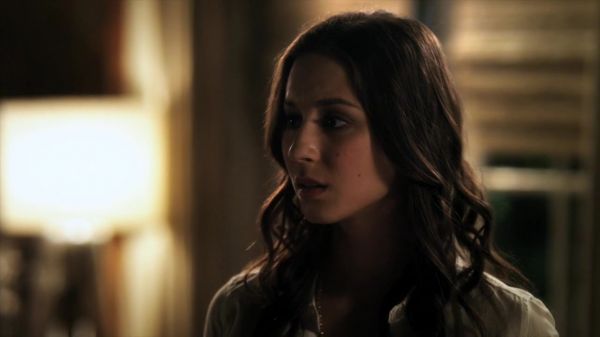 Pretty_Little_Liars_S02x05_720p_Bluray_Dual_PauloADM_1312.jpg