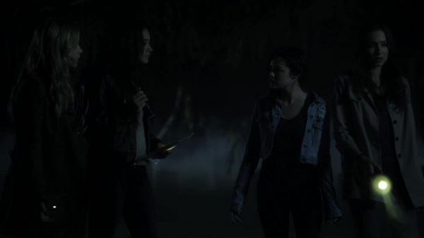 Pretty_Little_Liars_S02x05_720p_Bluray_Dual_PauloADM_2420.jpg