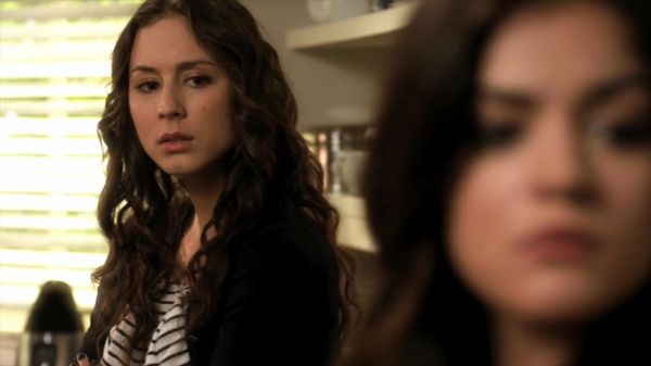 Pretty_Little_Liars_S02x07_720p_Bluray_Dual_PauloADM_0139.jpg