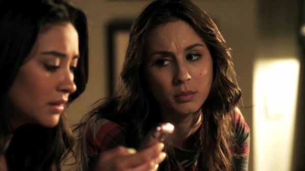 Pretty_Little_Liars_S02x09_720p_Bluray_Dual_PauloADM_1781.jpg