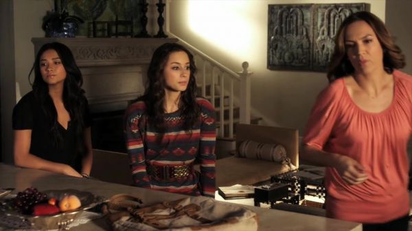 Pretty_Little_Liars_S02x09_720p_Bluray_Dual_PauloADM_1804.jpg