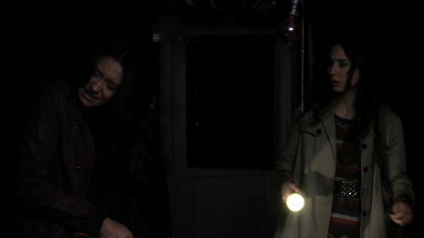 Pretty_Little_Liars_S02x09_720p_Bluray_Dual_PauloADM_1995.jpg