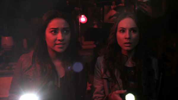 Pretty_Little_Liars_S02x09_720p_Bluray_Dual_PauloADM_2023.jpg