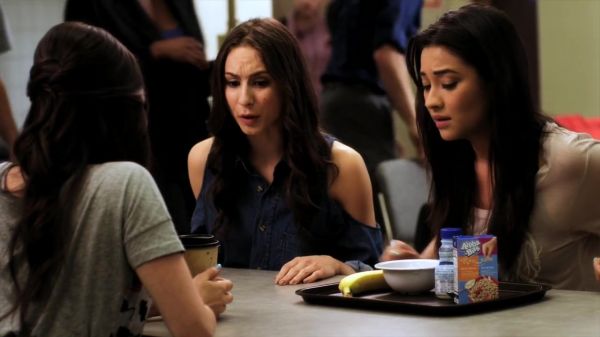 Pretty_Little_Liars_S02x10_720p_Bluray_Dual_PauloADM_0114.jpg
