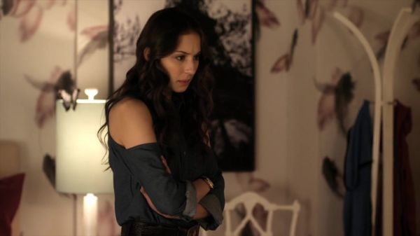 Pretty_Little_Liars_S02x10_720p_Bluray_Dual_PauloADM_2447.jpg