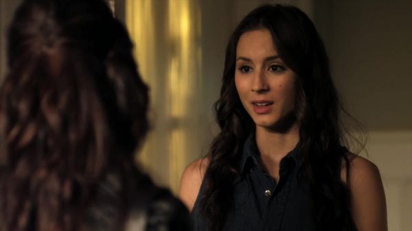 Pretty_Little_Liars_S02x10_720p_Bluray_Dual_PauloADM_2505.jpg