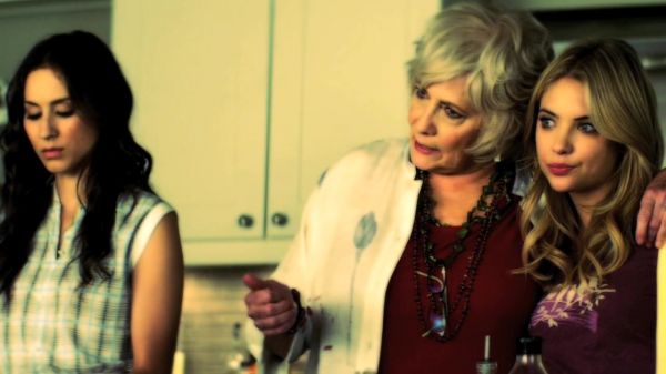 Pretty_Little_Liars_S02x11_720p_Bluray_Dual_PauloADM_2192.jpg