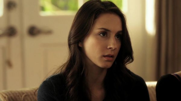 Pretty_Little_Liars_S02x12_720p_Bluray_Dual_PauloADM_0800.jpg