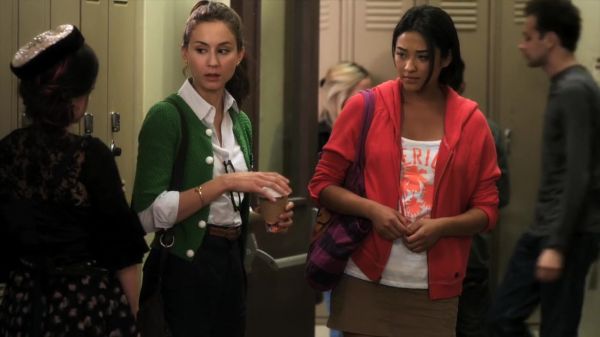 Pretty_Little_Liars_S02x13_720p_Bluray_Dual_PauloADM_1475.jpg