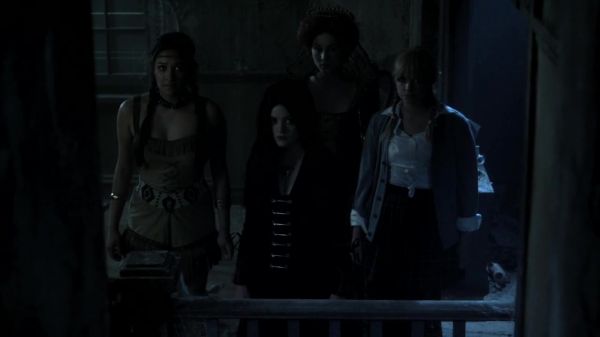 Pretty_Little_Liars_S02x13_720p_Bluray_Dual_PauloADM_2206.jpg