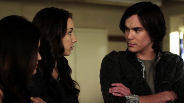 Pretty_Little_Liars_S02x15_720p_Bluray_Dual_PauloADM_1293.jpg