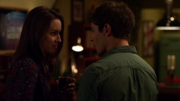 Pretty_Little_Liars_S02x21_720p_Bluray_Dual_PauloADM_1554.jpg